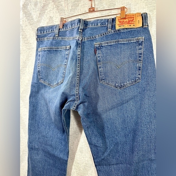 Levi's 501 medium wash button fly straight leg jeans size 40 x 30 - Picture 5 of 12